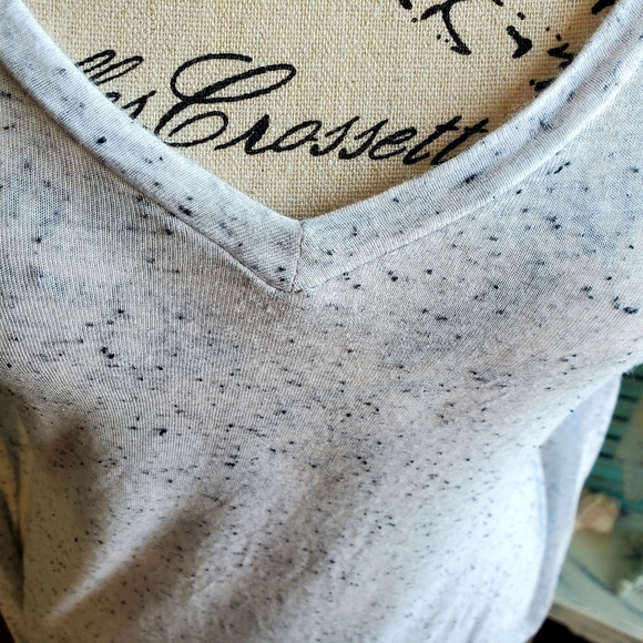 Express Lightweight Oversized Long Sleeve Tee - Picture 2 of 6